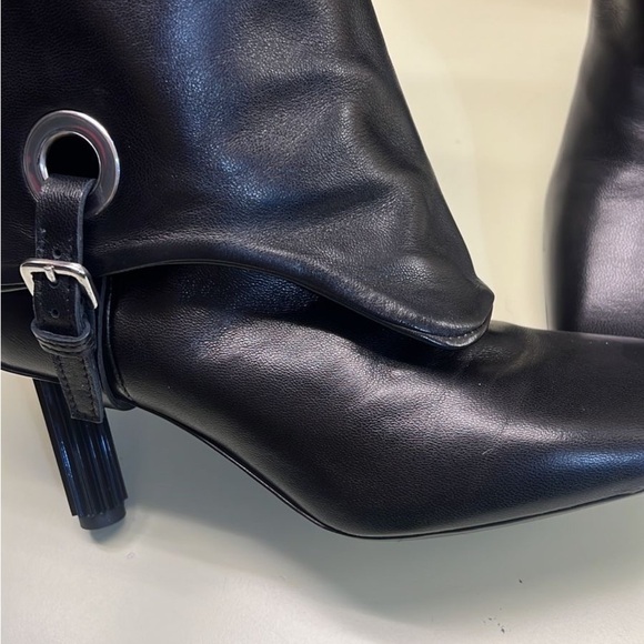 Agl MADE IN ITALY LEATHER Black Heeled Boots with Sleek Silhouette - Picture 8 of 12